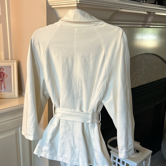 Chico’s Belted Jacket - Picture 4 of 10